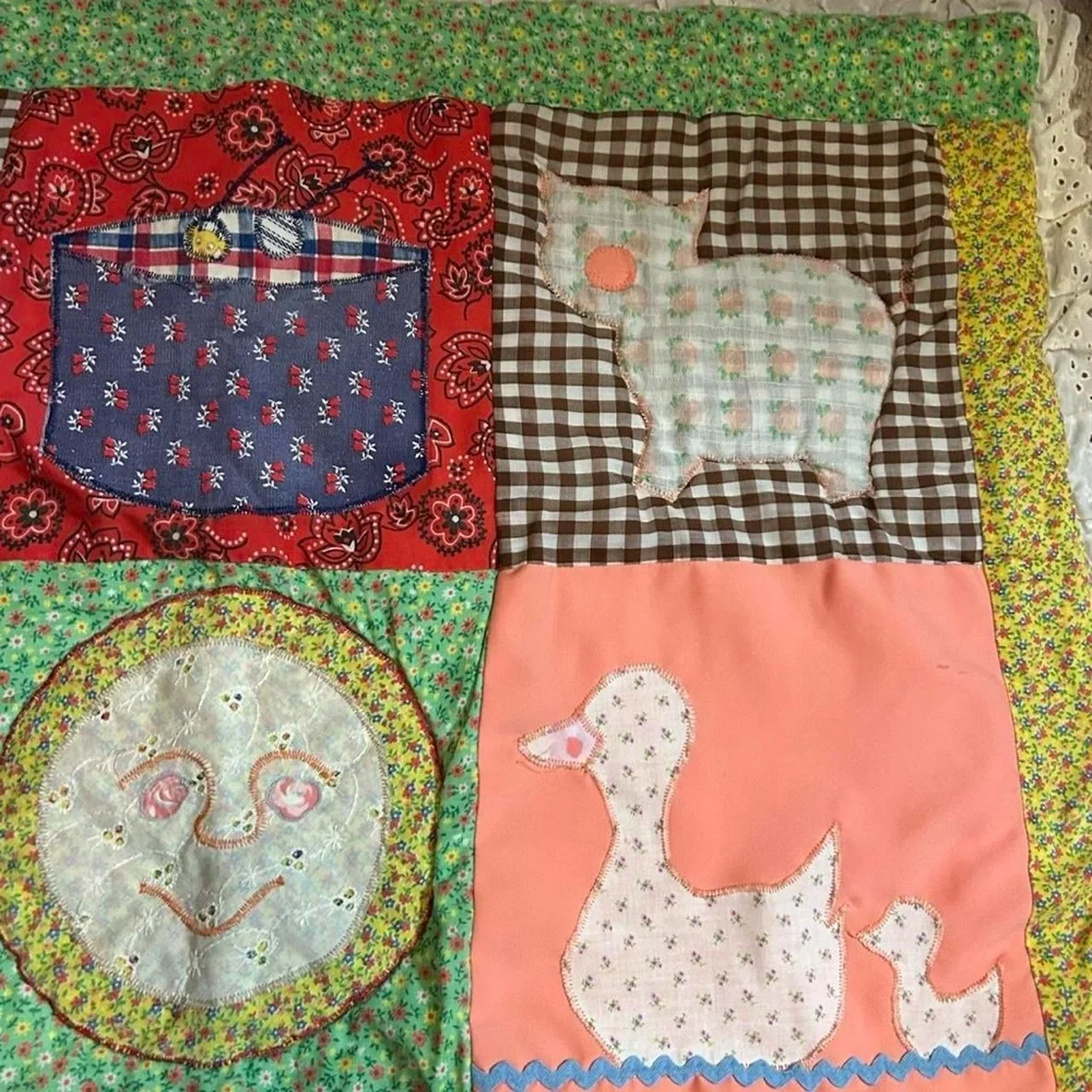 ✨ Reversible Antique Handmade Patchwork Baby Quilt –